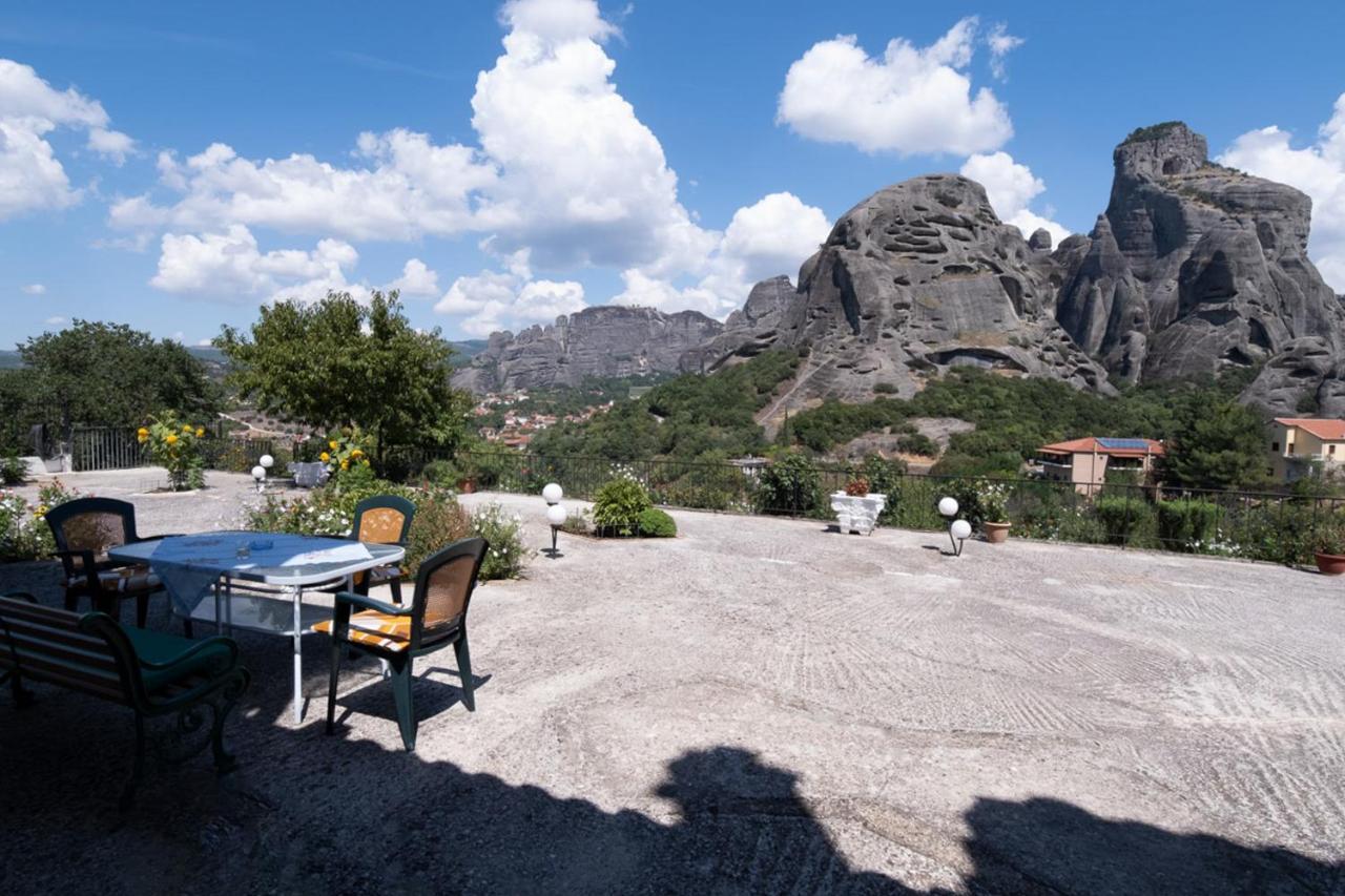 Majestic View Home Just Under Meteora Unesco Site Kalampáka Dış mekan fotoğraf